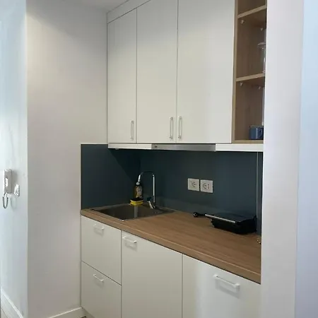 Apartment Seriani Dock Sarande